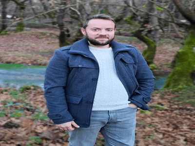 Αλέξανδρος Τόλιας: «Μακάρι η λογοτεχνία να αγκαλιαστεί ξανά από επιλογή, με αγάπη και ανοιχτή καρδιά»